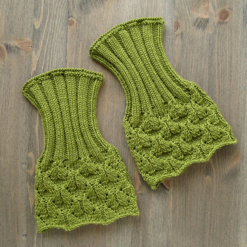 Knitting 2 - Woolen Mitten